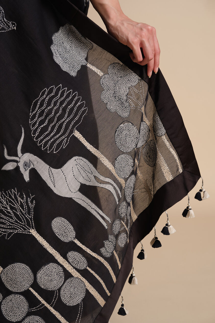 Usoa Hand-embroidered Kantha Mul Saree - Black, Black, image 6